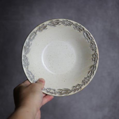 6寸鉢1 白彫り リース やちむん 陶器 nagaremo:7008105