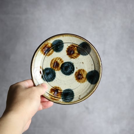 5寸皿 ドット 紺 茶 刷毛目 やちむん 陶器 陶芸こまがた:7006015