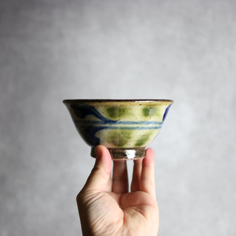 4寸マカイ 青 緑 デイゴ柄 やちむん 陶器 陶芸こまがた:7006021 | MADE