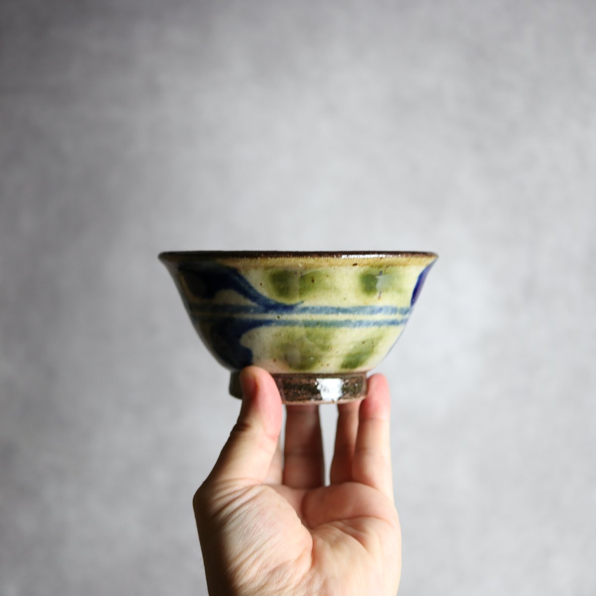 4寸マカイ 青 緑 デイゴ柄 やちむん 陶器 陶芸こまがた:7006021 | MADE