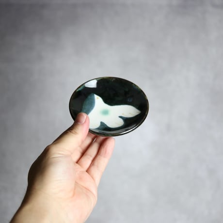 3寸皿S1 黒呉須釉 鳥 やちむん 陶器 拓美窯:7203002