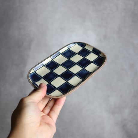 長角皿 小 格子 呉須 白 やちむん 陶器 一翠窯:7021001