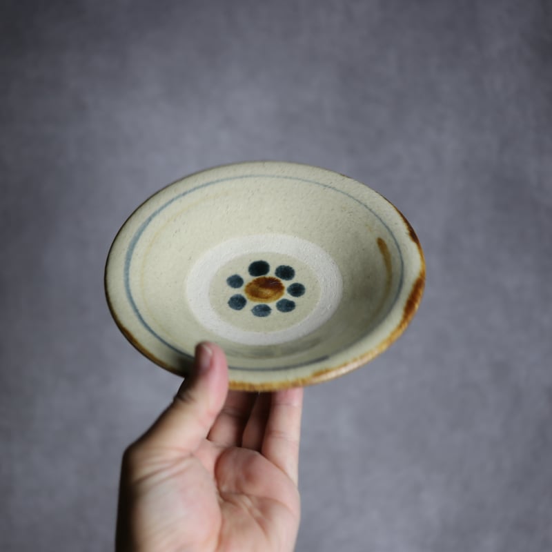 5寸皿1 飴 呉須釉 印花 やちむん 陶器 北窯 松田共司工房:7004006