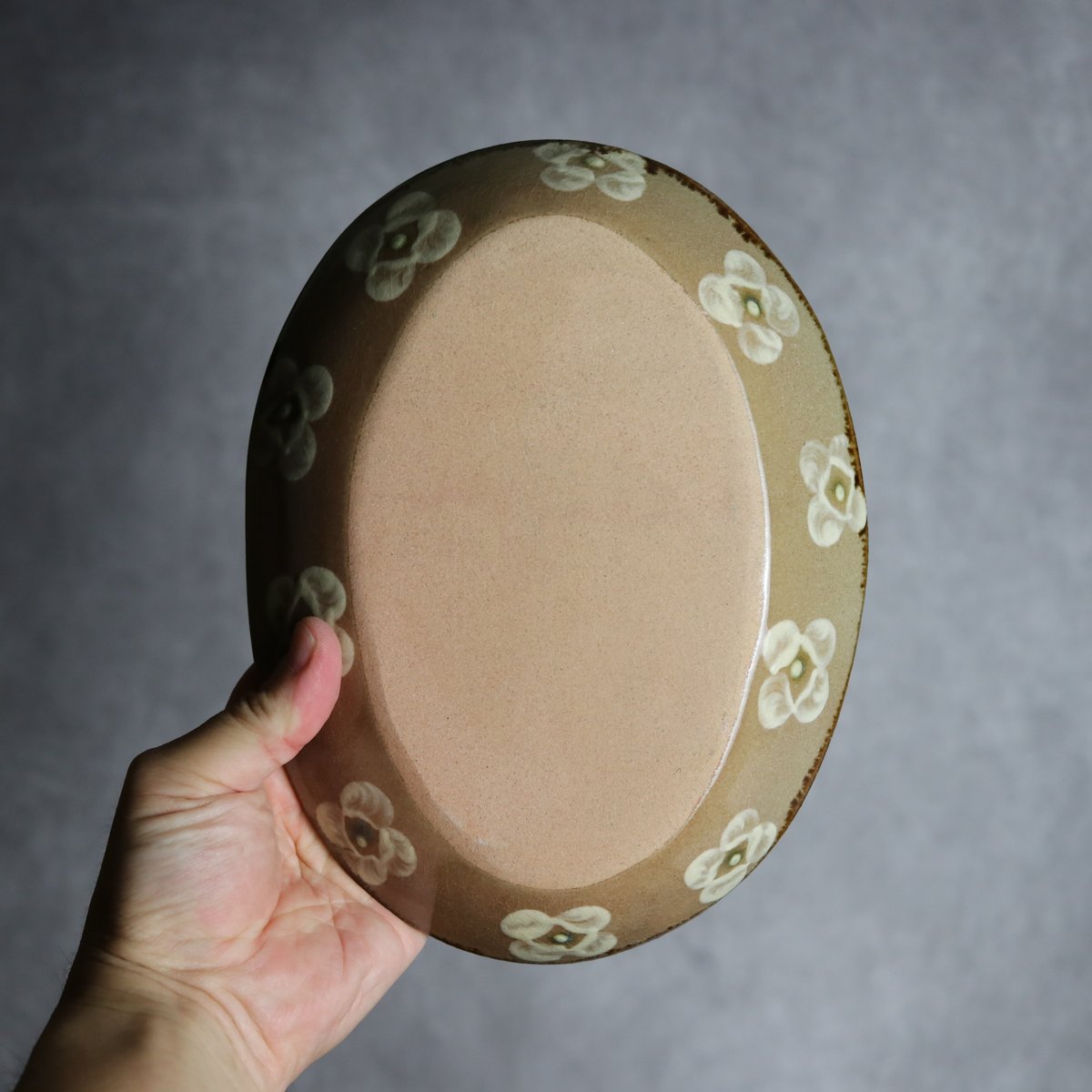 オーバル皿3 花紋 やちむん 陶器 エドメ陶房:7201002 | MADE IN OKINA