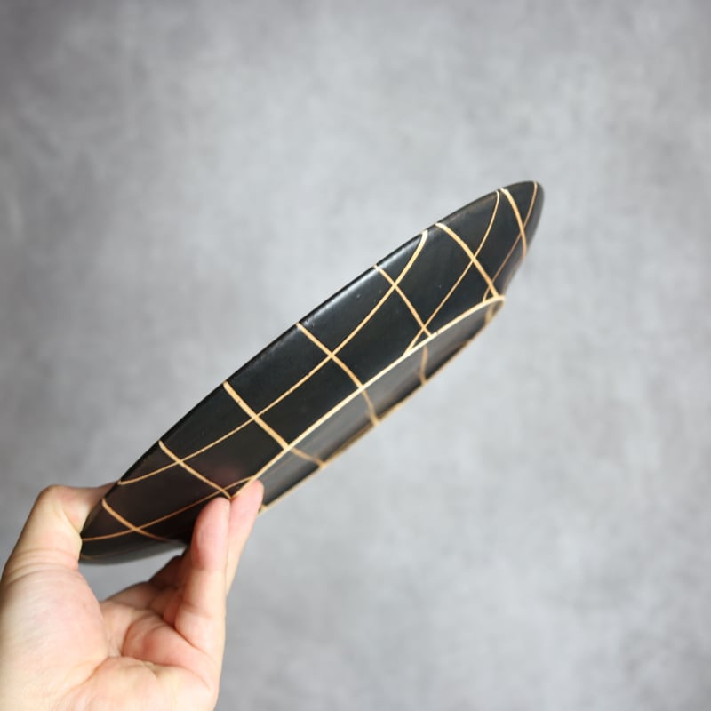 モノクロ皿 大 チェック柄 やちむん 陶器 陶factory509:7017025