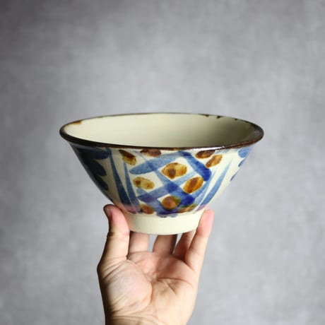 6寸マカイ1S 飴 呉須釉 菊唐草 格子点打 やちむん 陶器 いずみ窯 島袋工房:7028046
