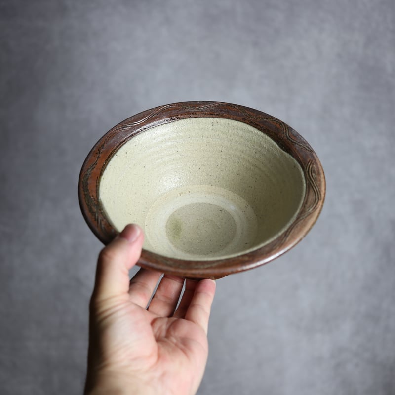 6寸ワンブー1 櫛描 やちむん 陶器 北窯 宮城正享工房:7005019 | MADE