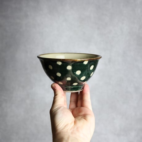 4寸マカイ 呉須釉 蝋抜 点打  やちむん 陶器 真南風工房:7011008