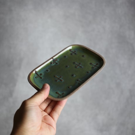 長角皿 小 クリオネ オーグスヤー やちむん 陶器 一翠窯:7021001