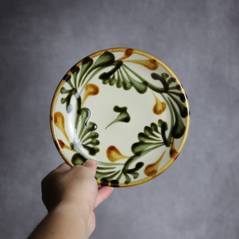 沖縄　やちむん　葉紋　大皿　北窯 読谷北窯の器の通販 （読谷山焼 北窯 壺屋焼 やちむん） ｜ みん