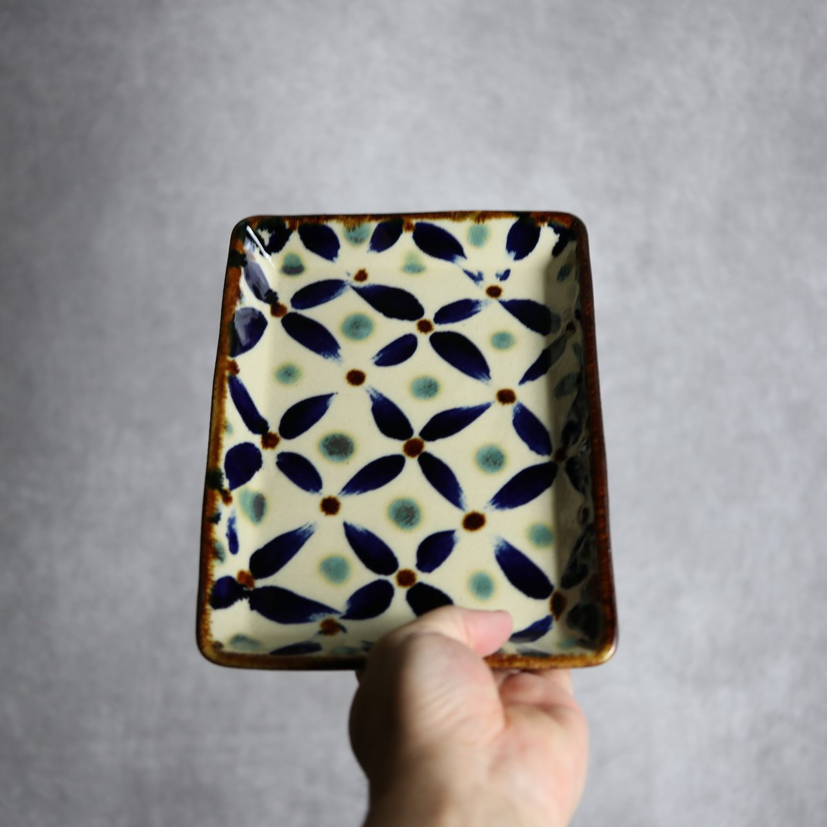 角皿と鉢　エドメ陶房　やちむん 角皿1 網花紋 やちむん 陶器 エドメ陶房:7201007 | MADE IN OKINAWA