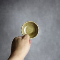 豆鉢S1 オリーブグリーン 花口縁 やちむん 陶器 cerca:7025046