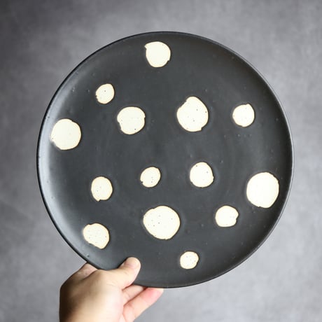 モノクロ皿 丸 大 やちむん 陶器 陶factory509:7017024