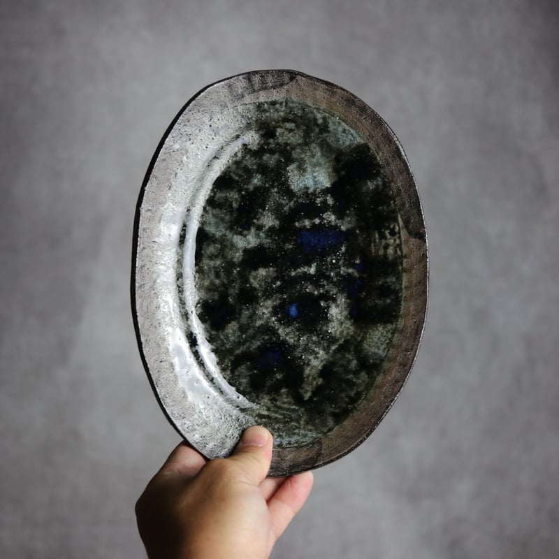 【未使用品】sui 仲眞美帆　やちむん　オーバル皿　2点　黒シリーズ sui｜沖縄 やちむん 陶器・琉球ガラス｜mundasui
