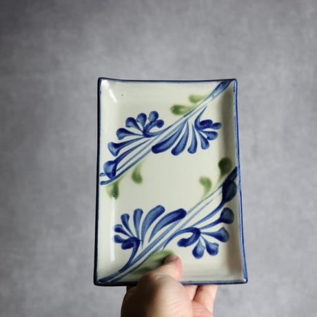 長角皿 口13×20 線引唐草 やちむん 陶器 陶眞窯:7001227