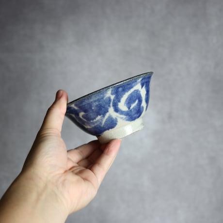4寸マカイ6 呉須釉 唐草 やちむん 陶器 榮一工房:7013034