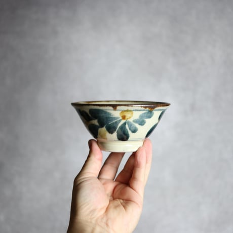 4寸マカイ1S 飴 呉須釉 菊花唐草 やちむん 陶器 いずみ窯 島袋工房:7028038