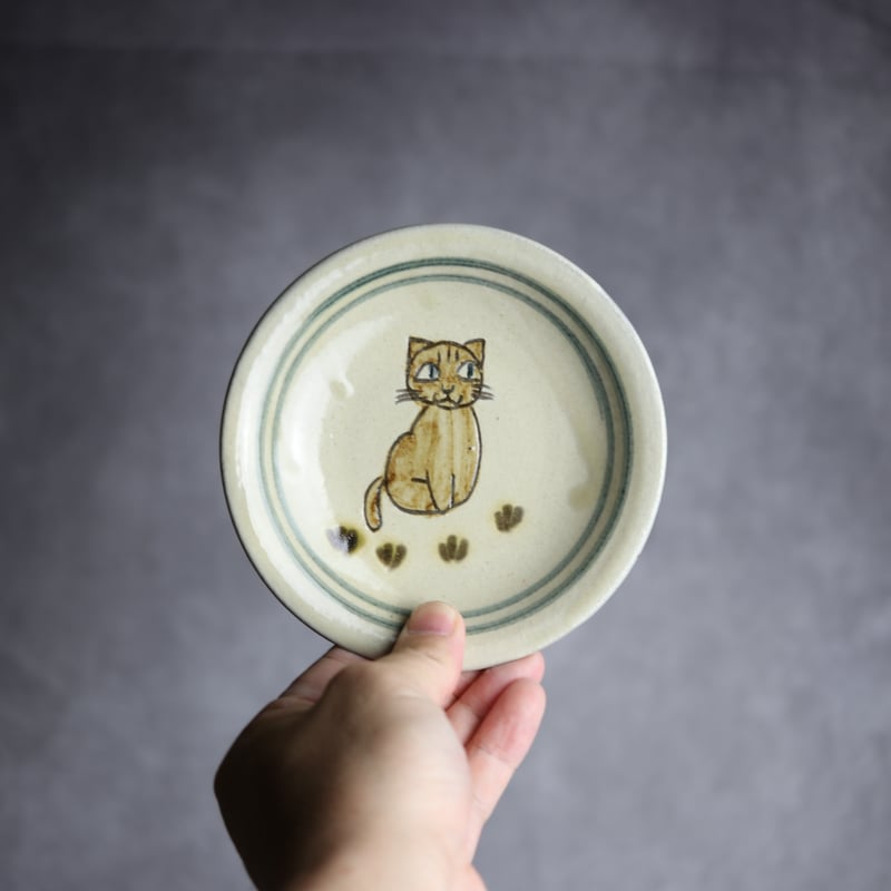 こども4寸皿 ねこ やちむん 陶器 真南風工房:7011028 | MADE IN OKINAWA