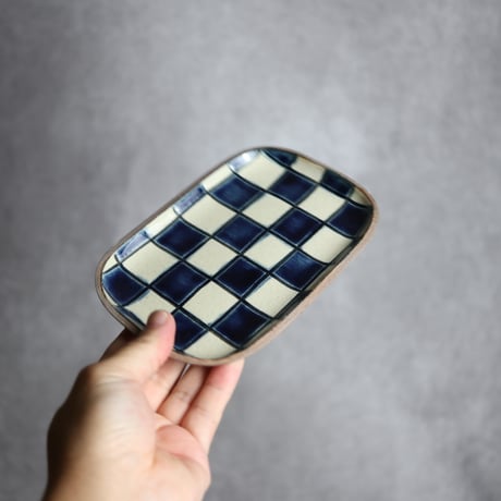 長角皿 小 格子 呉須 白 やちむん 陶器 一翠窯:7021001