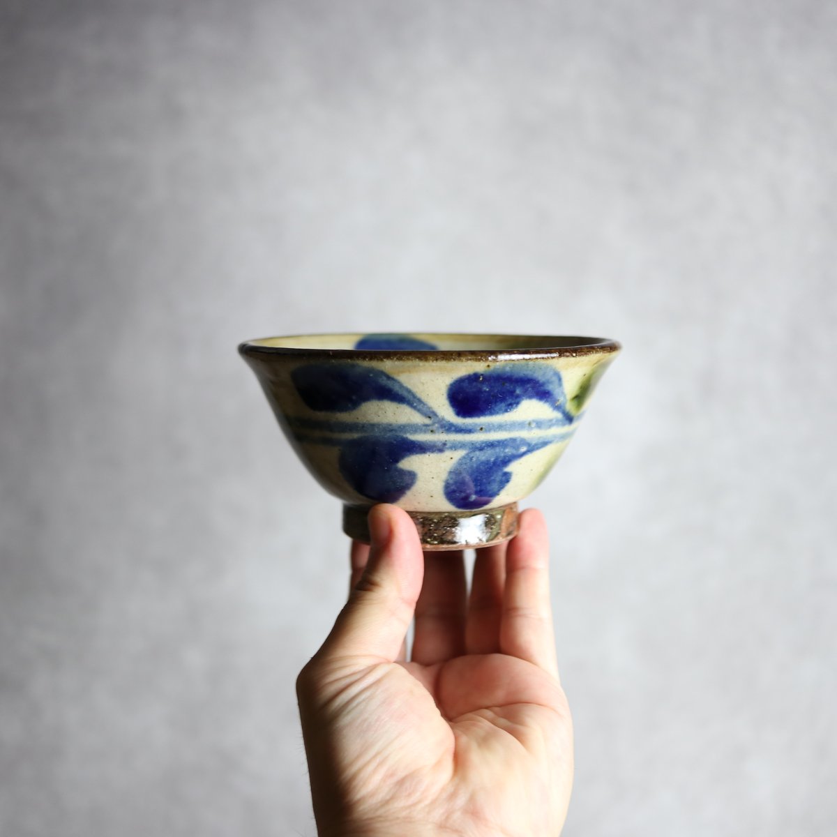 4寸マカイ 青 緑 デイゴ柄 やちむん 陶器 陶芸こまがた:7006021 | MADE