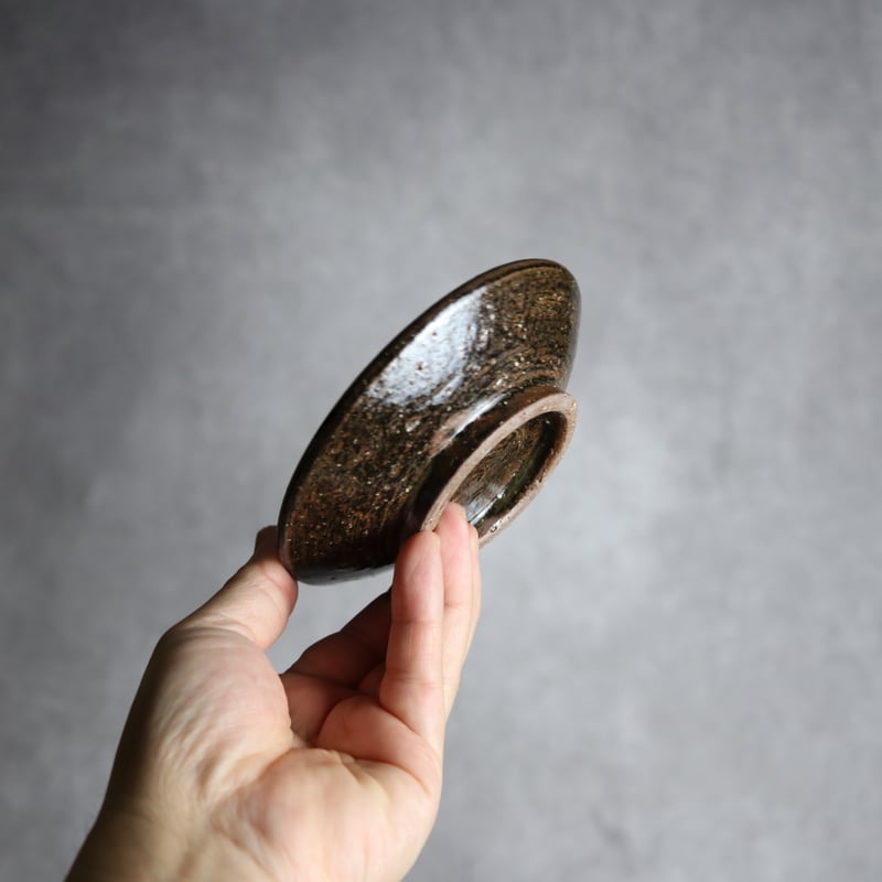 4寸皿 ドット 紺 茶 やちむん 陶器 陶芸こまがた:7006086 | MADE IN OK