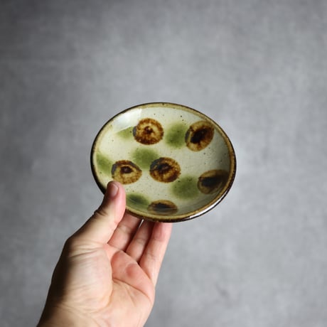 4寸皿 ドット 緑 茶 やちむん 陶器 陶芸こまがた:7006087