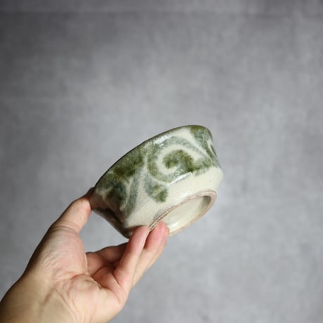 4寸安南鉢2 黒呉須釉 唐草 やちむん 陶器 榮一工房:7013155