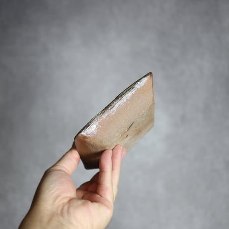 角皿S1 飴 呉須釉 やちむん 陶器 漂窯:7010019