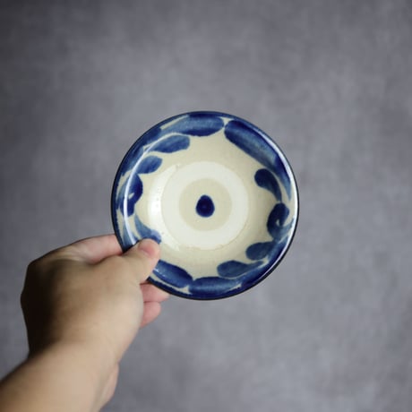 4寸皿1S 呉須 唐草 やちむん 陶器 いずみ窯 島袋工房:7028007