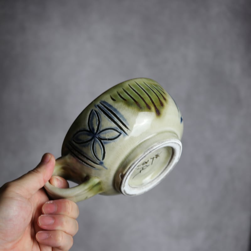 スープマグ2 三彩 線彫 花 やちむん 陶器 茂生窯:7015148 | MADE