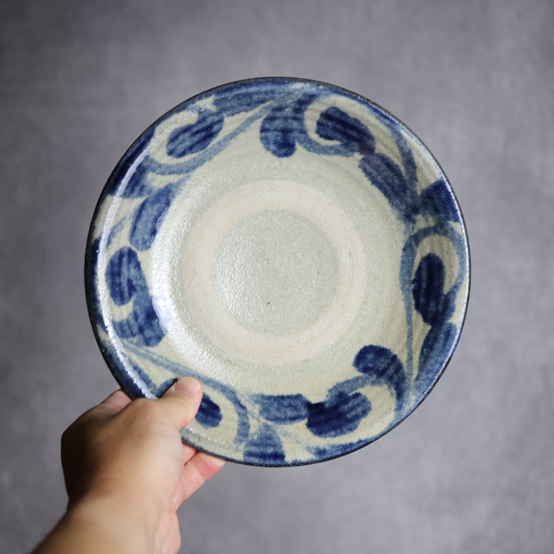7寸皿2 呉須釉 唐草 やちむん 陶器 榮一工房:7013019 | MADE IN OKIN