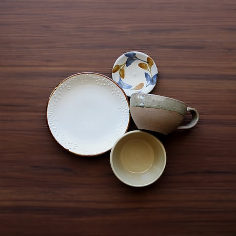 沖縄　やちむん　the cozy nook　コージーノック 　お皿 沖縄 やちむん the cozy nook コージーノック お皿 4点セット 沖縄