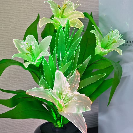 グランドルミナス 電源コード式 03 白リリー 高さ５０ｃｍ ＬＥＤ 盆提灯 盆ちょうちん 灯篭 造花