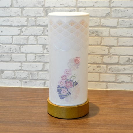 コンパクト盆提灯 和照灯  1基 コードレス 電池式 LED 香華 高さ18.5cm 直径8cm ピンクの花柄 016 インテリア提灯 おしゃれな提灯 岐阜ちょうちん 和風行灯 現代風 モダン