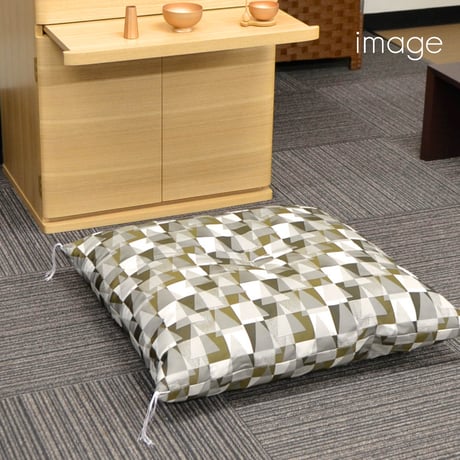仏前座布団 モダン座布団 日本製 保管袋付き ブラウンカーキ 幅67cm 奥行68cm 帯織 高品質ポリエステル綿 北欧風 おしゃれ サカエ金襴 仏間座布団 お仏壇座布団 現代風 モダンデザイン