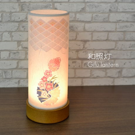 コンパクト盆提灯 和照灯  1基 コードレス 電池式 LED 香華 高さ18.5cm 直径8cm ピンクの花柄 016 インテリア提灯 おしゃれな提灯 岐阜ちょうちん 和風行灯 現代風 モダン