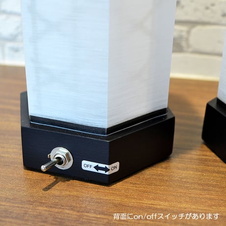 コンパクト盆提灯 和照灯 1対(2個セット) コードレス 電池式 LED 精華 高さ26cm 直径9cm 紫の花柄 018 インテリア提灯 おしゃれな提灯 岐阜ちょうちん 和風行灯 現代風 モダン