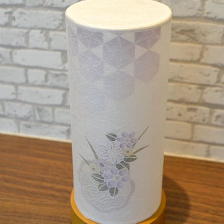 コンパクト盆提灯 和照灯  1基 コードレス 電池式 LED 奏華 高さ18.5cm 直径8cm 紫の花柄 017 インテリア提灯 おしゃれな提灯 岐阜ちょうちん 和風行灯 現代風 モダン