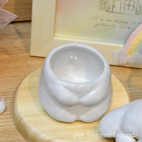 ペット骨壺 ふわふわたれ耳犬 分骨壺 永遠の愛 023 かわいい 手元供養 陶器製 ペットメモリアルグッズ