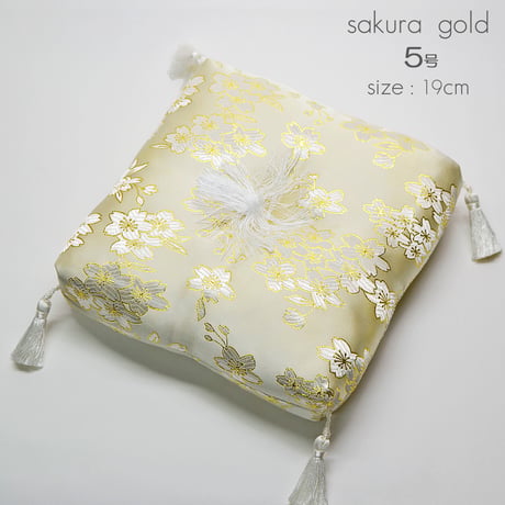 リン座布団１枚 ５.０号 幅１９ｃｍ 厚さ４.５ｃｍ 本手打りん ５.0寸用 金襴桜模様 ベージュ ゴールド 仏具 035