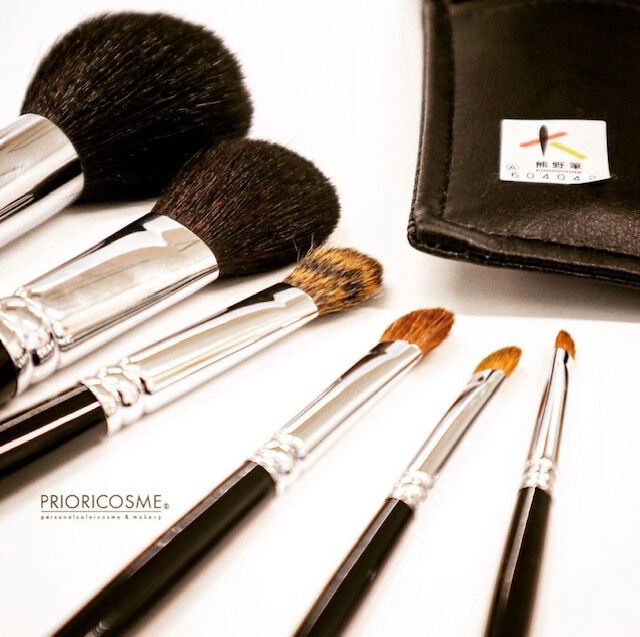 902 小フェイスブラシ（山羊）【肌触り抜群で使い心地の良い熊野筆