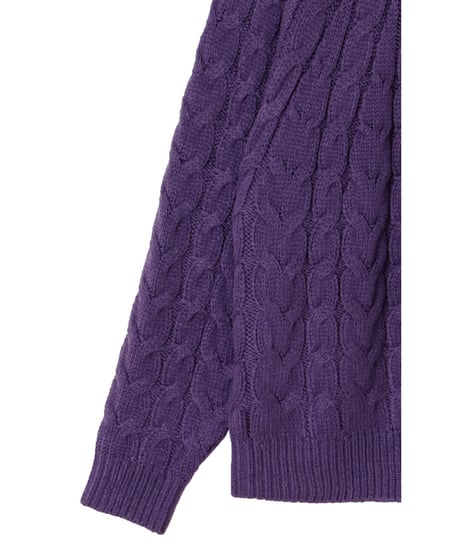 Lage cable stitch knit