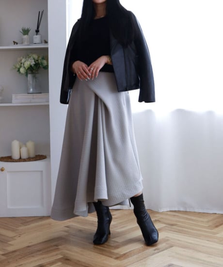 Draping asymmetry skirt