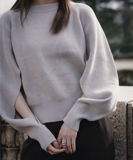 Arm slit knit pullover / BEIGE / F