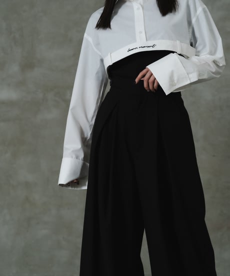 Logo belt shirt × T-shirt / WHITE / F