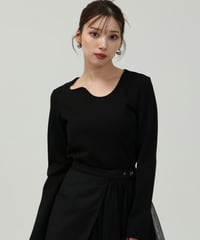 Curve neck tops / BLACK / F