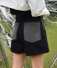Stripe on denim shorts / BLACK / S