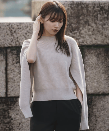 Arm slit knit pullover / BEIGE / F