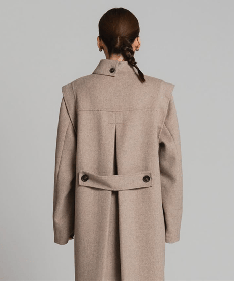 【UNISEX】Asymmetry collar coat / BEIGE / M