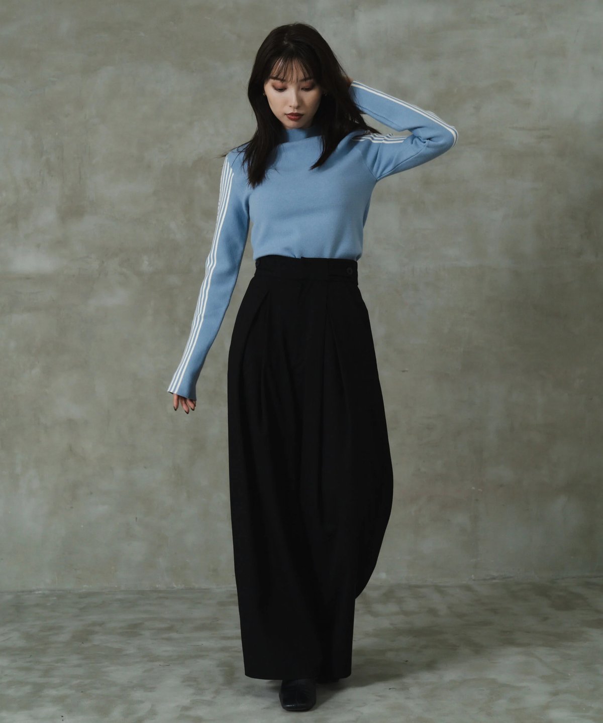 LEANN MOMENT リーンモーメント　大判ドット風穴あきトップス　シャツ LEANN MOMENT リーンモーメント 大判ドット風穴あきトップス